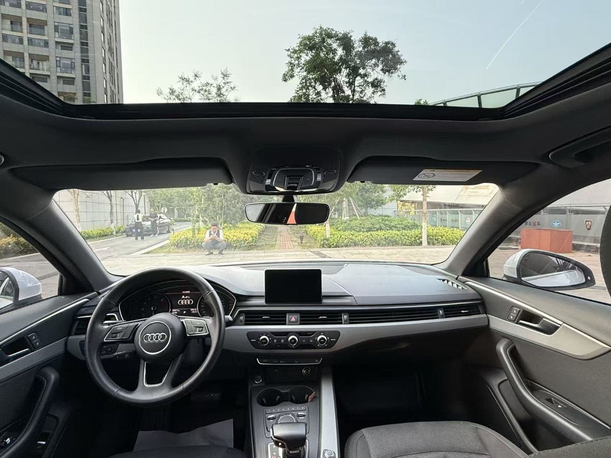 奧迪 奧迪A4L  2018款 30周年年型 40 TFSI 進取型圖片