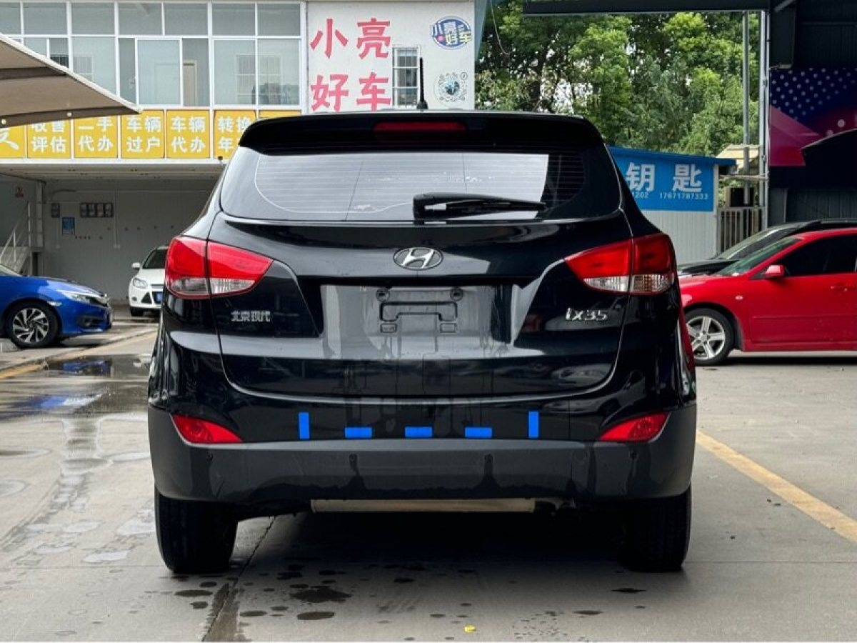 現(xiàn)代 ix35  2015款 2.0L 手動兩驅(qū)舒適型 國V圖片