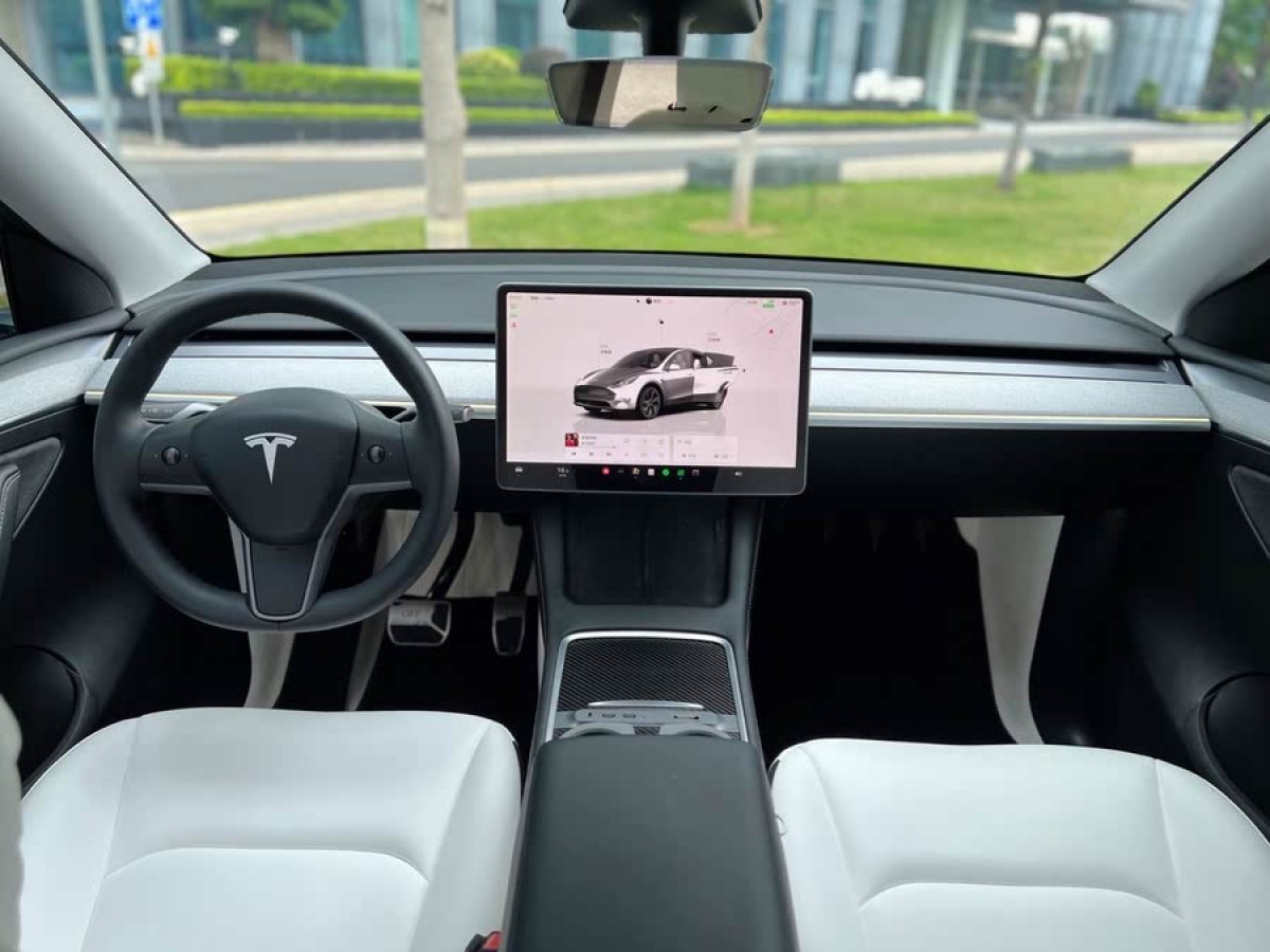 特斯拉 Model 3  2023款 煥新版 后輪驅(qū)動圖片