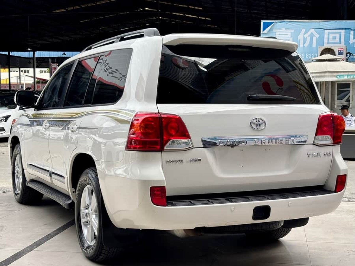 豐田 蘭德酷路澤  2012款 4.6L 自動(dòng)VX-R圖片