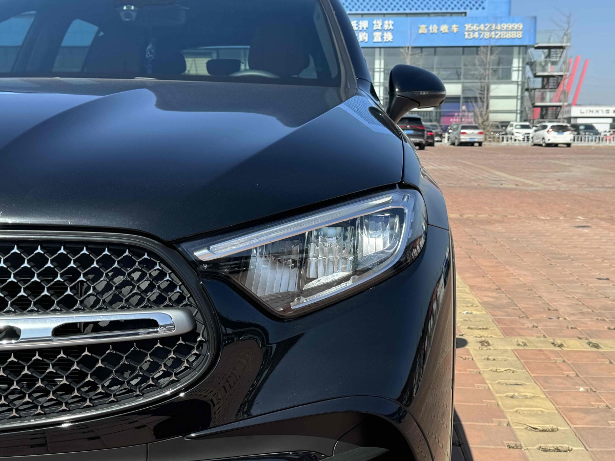 奔馳 奔馳GLC  2018款 改款 GLC 300 4MATIC 動感型圖片