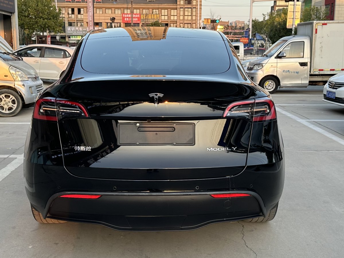 特斯拉 Model Y  2023款 長續(xù)航煥新版 雙電機(jī)全輪驅(qū)動圖片