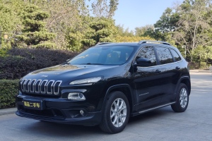 自由光 Jeep 2.0L 優(yōu)越版