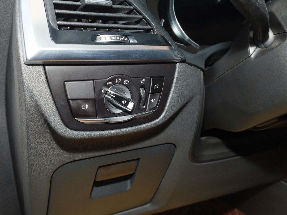 2019年6月宝马 宝马X3  2019款  xDrive30i 领先型 M运动套装