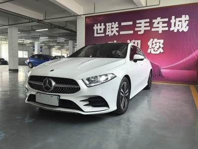 2019年4月 奔馳 奔馳A級(jí) 改款 A 180 L 運(yùn)動(dòng)轎車圖片