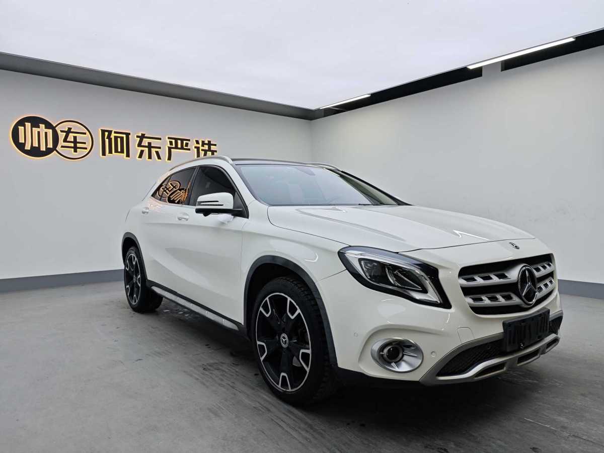 奔馳 奔馳GLA  2017款 GLA 220 4MATIC 時尚型圖片