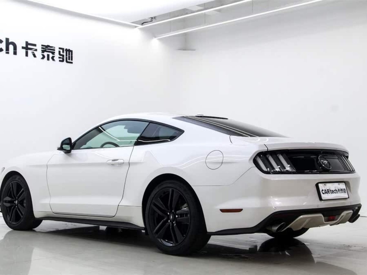 福特 Mustang  2017款 2.3T 運(yùn)動(dòng)版圖片