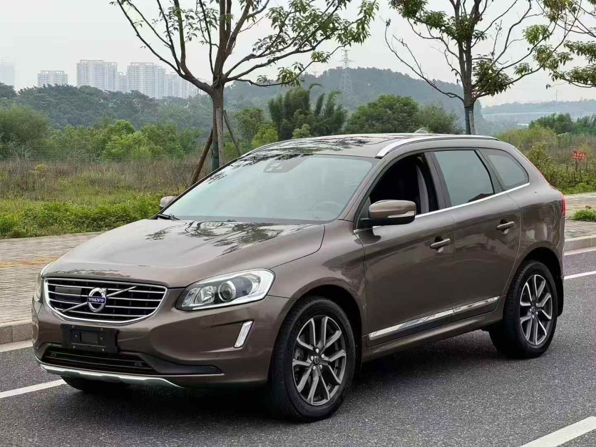 沃爾沃 XC60  2017款 2.0T T5 AWD 個性運(yùn)動版圖片