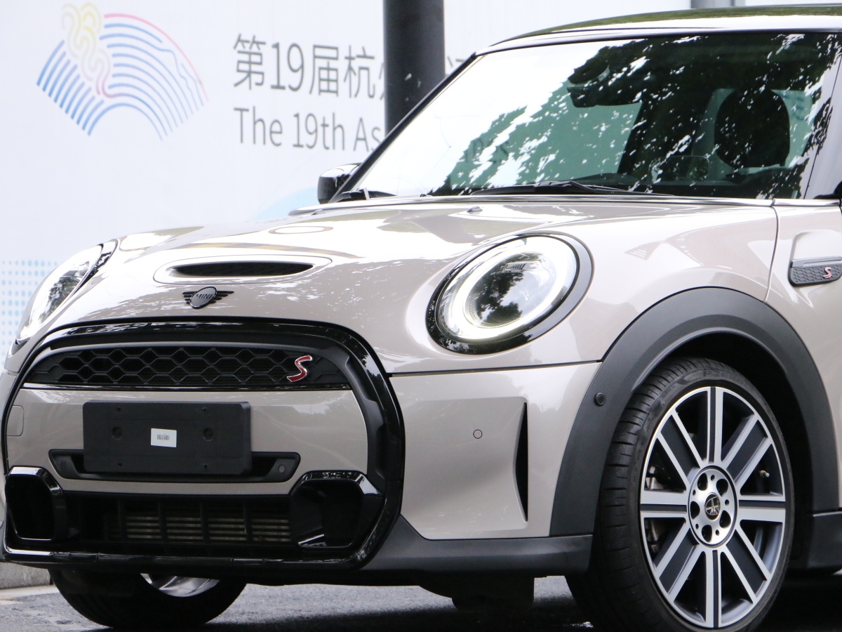 MINI MINI  2022款 改款 2.0T COOPER S 藝術(shù)家圖片