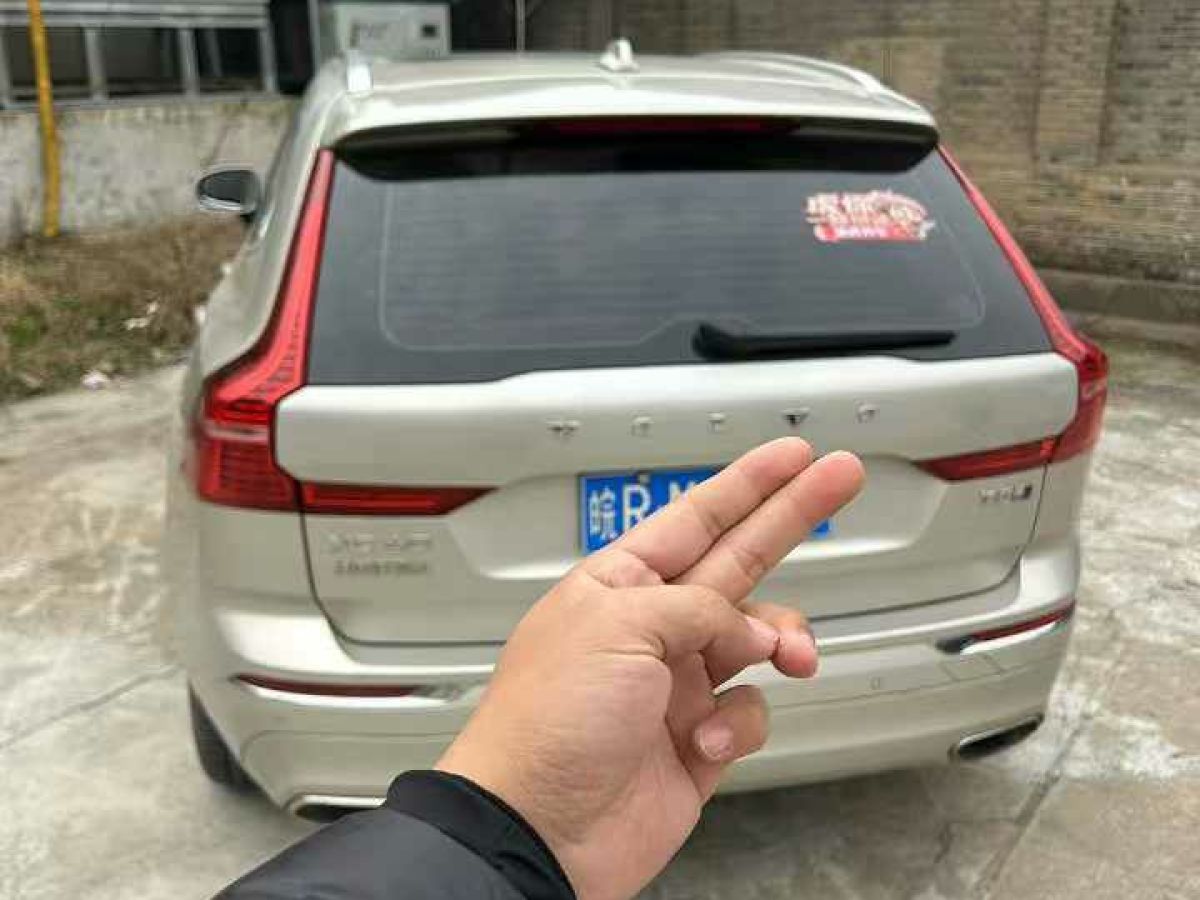 沃爾沃 XC60  2019款 T4 智逸版圖片