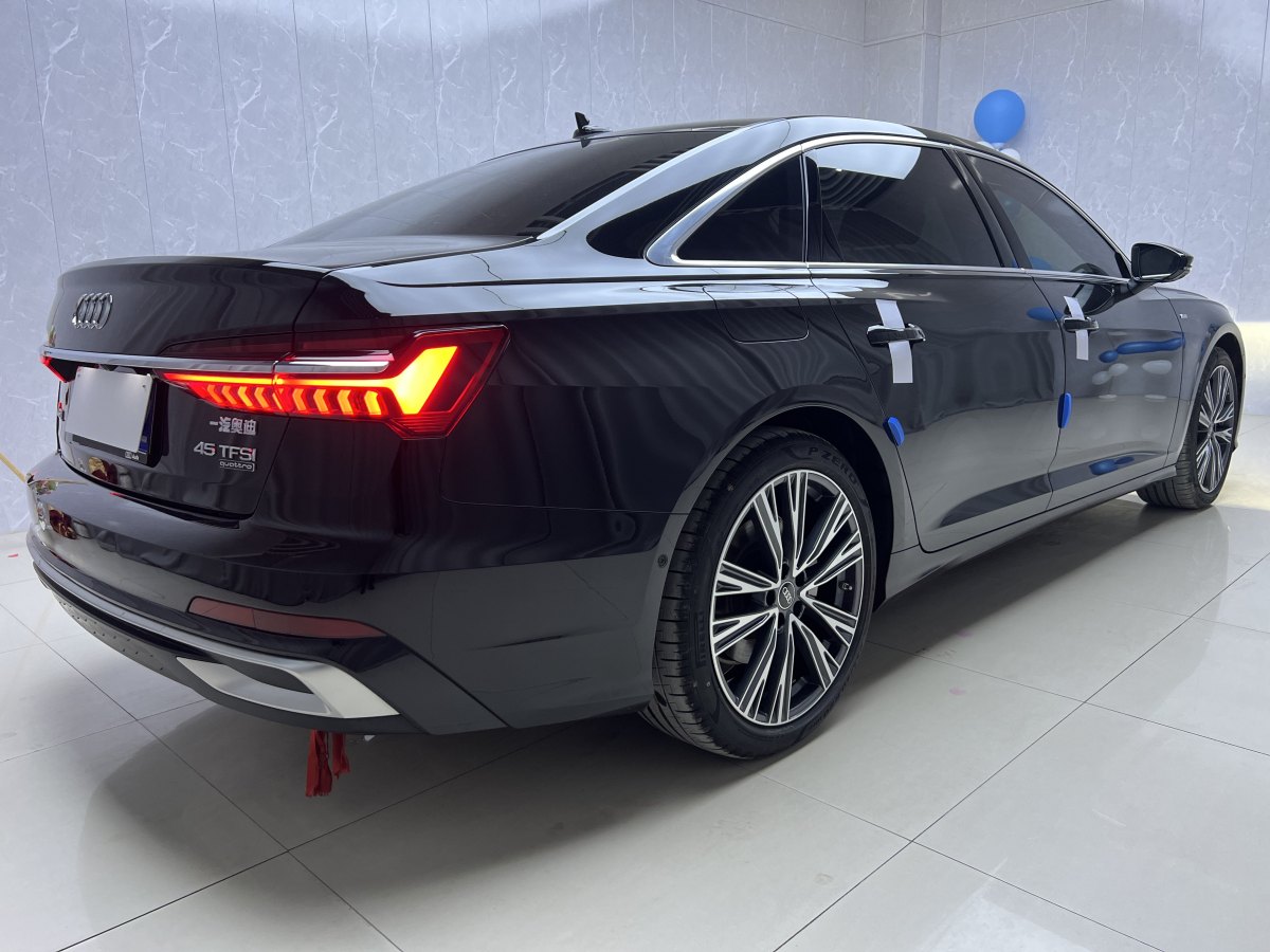 奧迪 奧迪A6L  2024款 45 TFSI quattro 臻選動(dòng)感型圖片