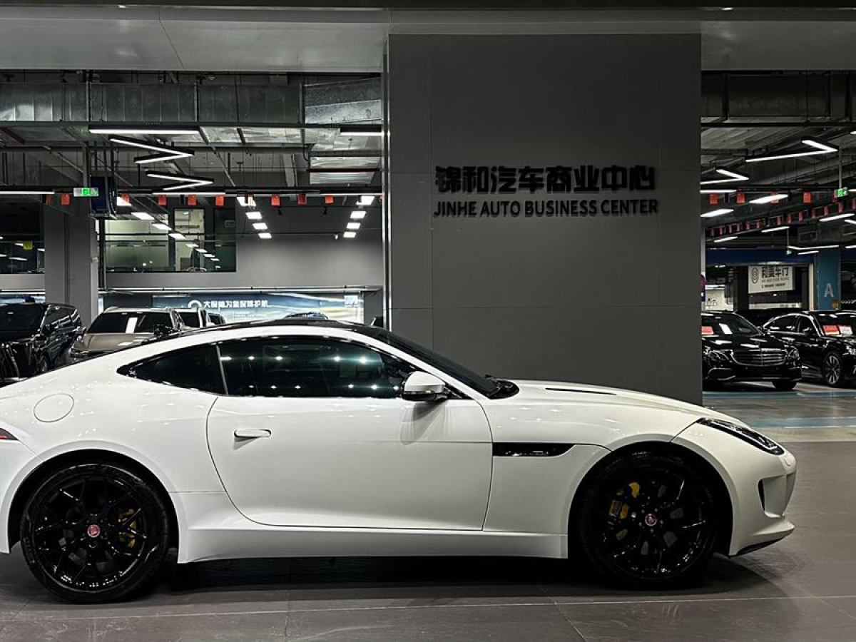 捷豹 F-TYPE  2016款 3.0T 硬頂版圖片