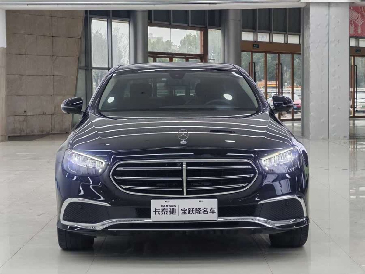 奔馳 奔馳E級  2023款 改款 E 300 L 時尚型圖片