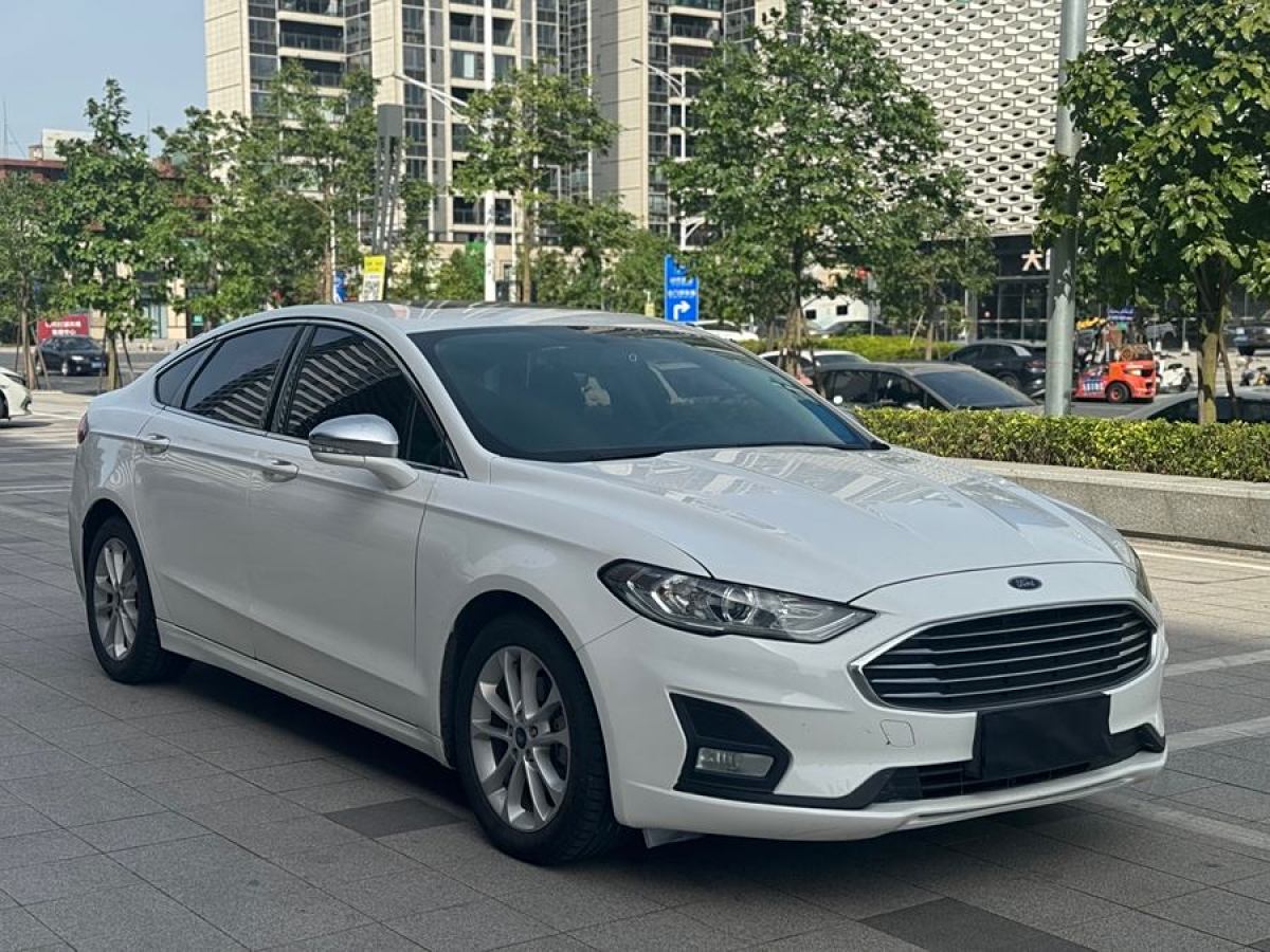 福特 蒙迪歐  2018款 EcoBoost 180 智控時(shí)尚型 國(guó)VI圖片