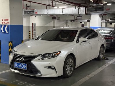 2018年1月 雷克薩斯 ES 300h Mark Levinson舒適版圖片