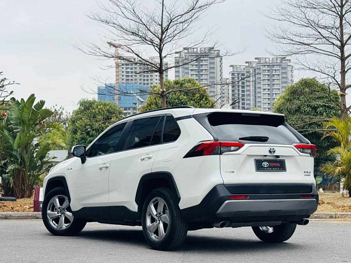 豐田 RAV4榮放  2023款 雙擎 2.5L E-CVT兩驅(qū)精英版圖片