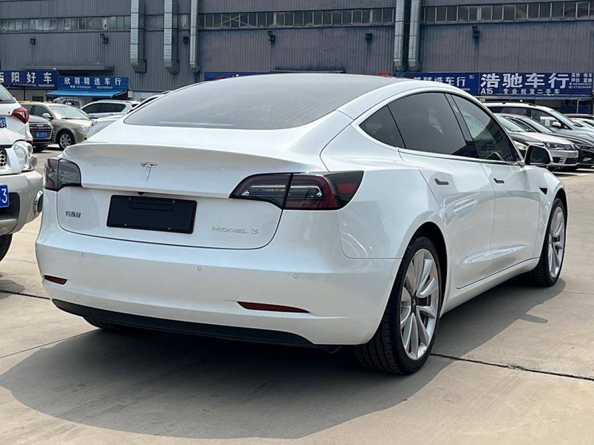 特斯拉 Model 3  2020款 改款 標(biāo)準(zhǔn)續(xù)航后驅(qū)升級版圖片