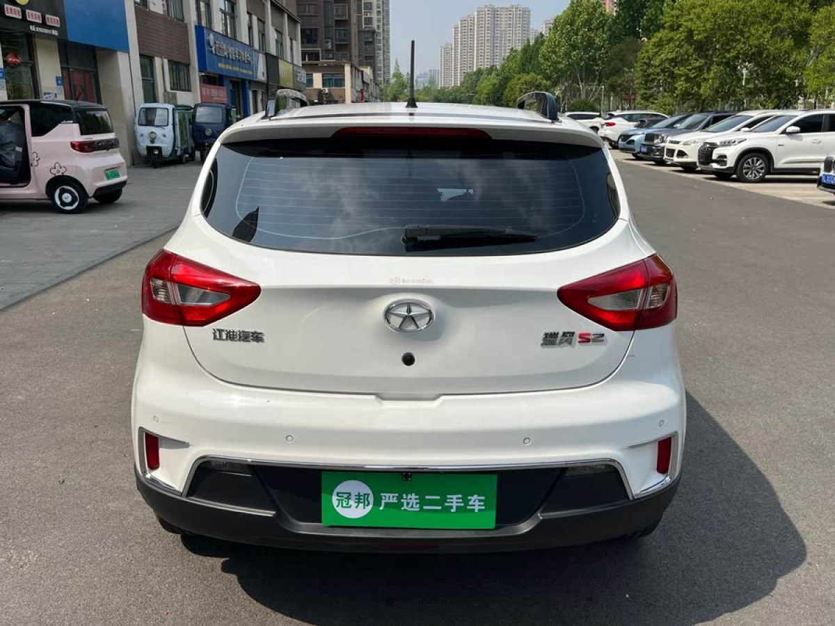 江淮 瑞風(fēng)  2015款 S2 1.5L 手動(dòng)豪華型圖片