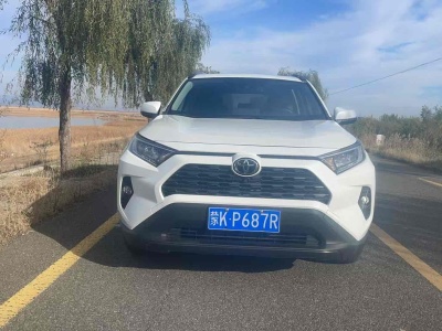 2021年4月 豐田 RAV4 榮放 2.0L CVT兩驅(qū)風(fēng)尚版圖片