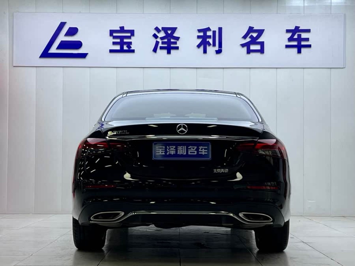 奔馳 奔馳E級  2023款 改款 E 300 L 運動時尚型圖片