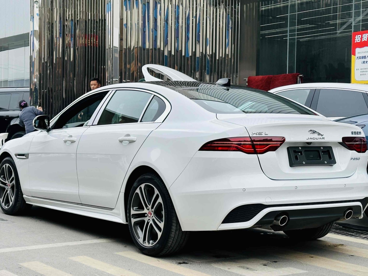 捷豹 XEL  2024款 2.0T 250PS R-DYNAMIC S進取運動版圖片