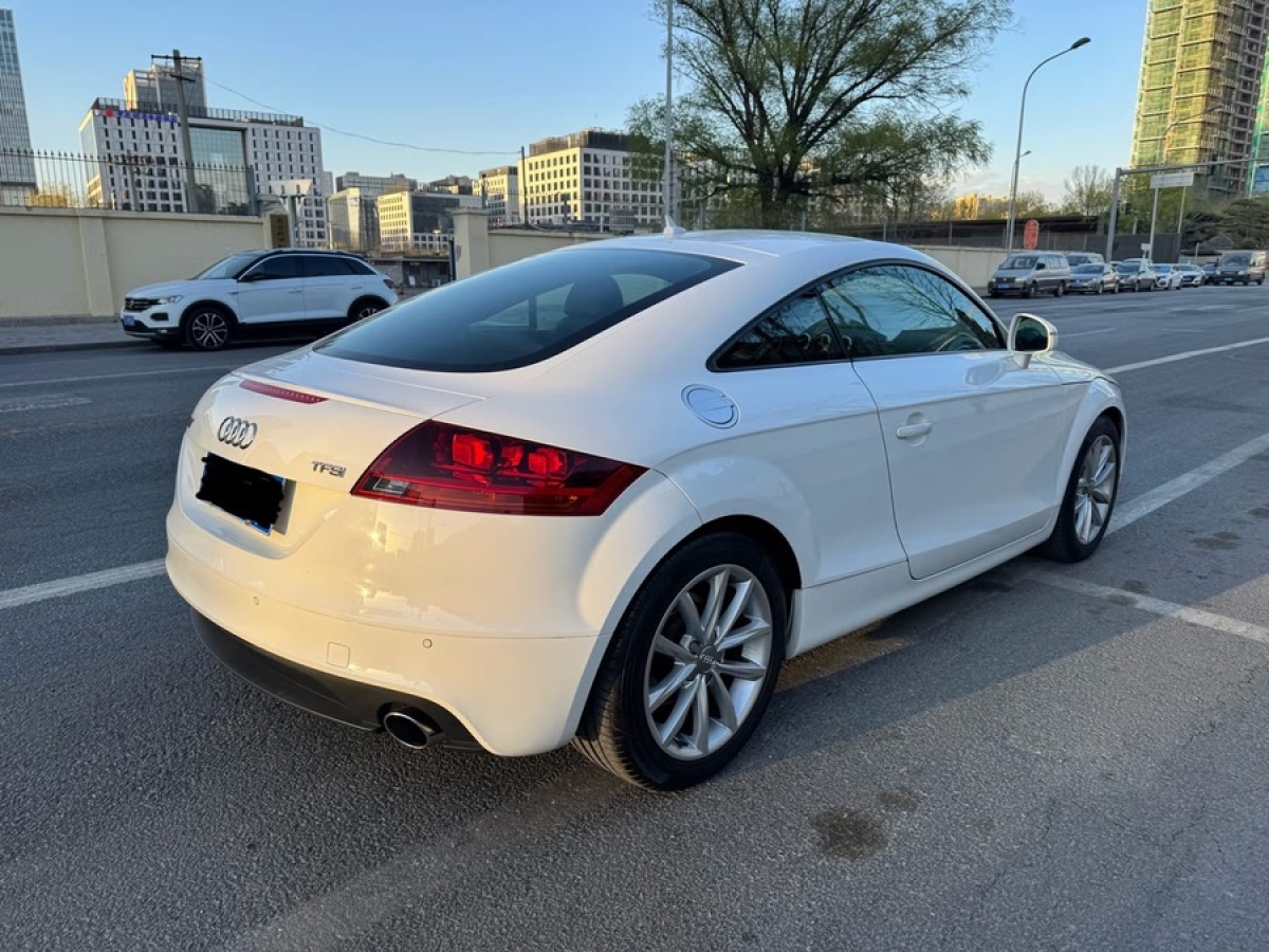 奧迪 奧迪TT  2011款 TT Coupe 2.0TFSI圖片