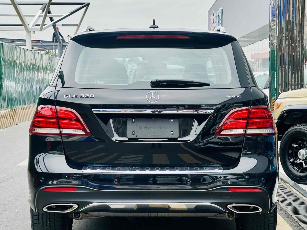 奔馳 奔馳GLE  2017款 GLE 320 4MATIC 動感型圖片