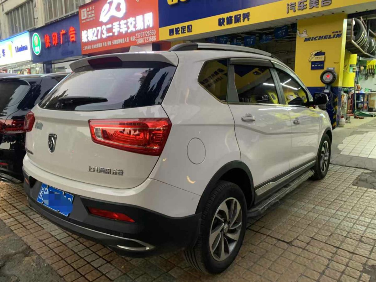 寶駿 310W  2018款 1.5L 自動時尚型圖片