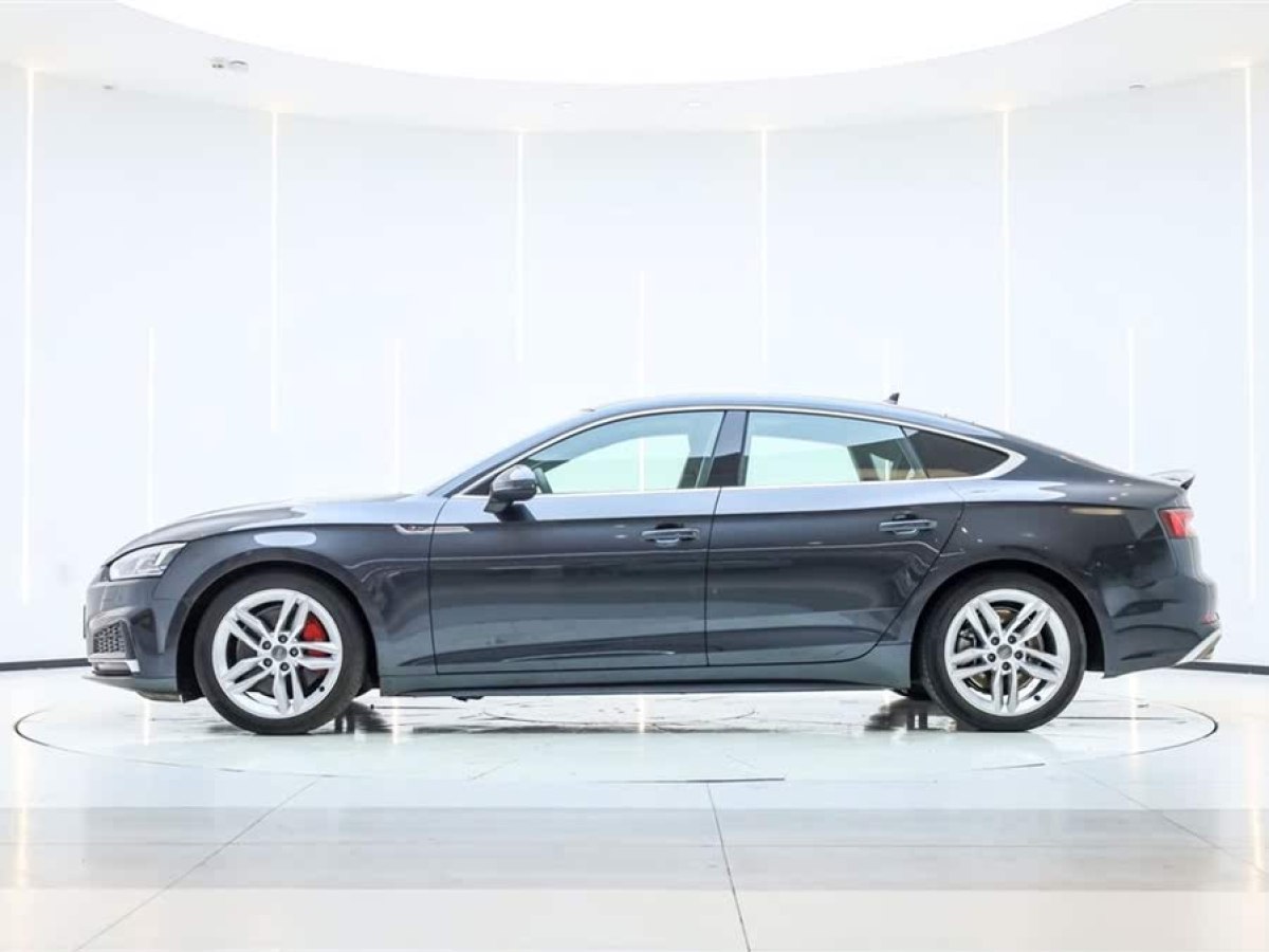 奧迪 奧迪A5  2019款 Sportback 45 TFSI 時(shí)尚型圖片