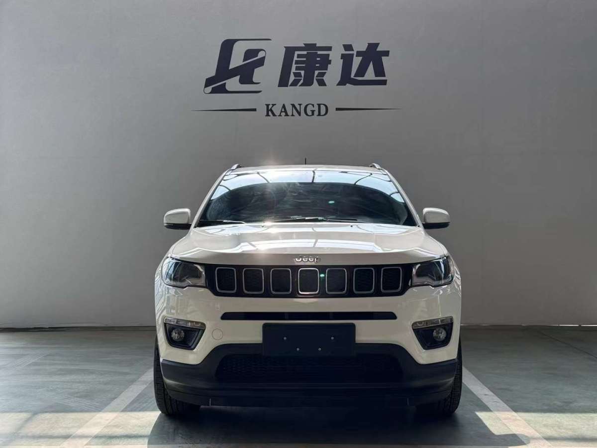 Jeep 指南者  2019款  200T 自動(dòng)典尚版圖片