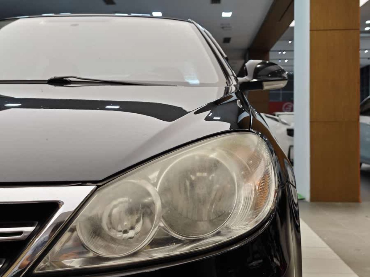 大眾 朗逸  2013款 改款經(jīng)典 1.6L 手動風尚版圖片