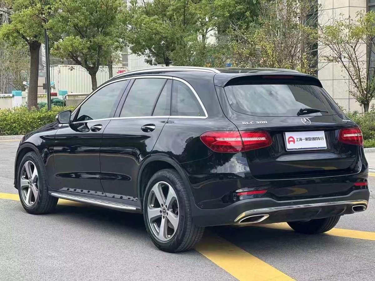 2018年6月奔馳 奔馳GLC  2018款 GLC 300 4MATIC 豪華型