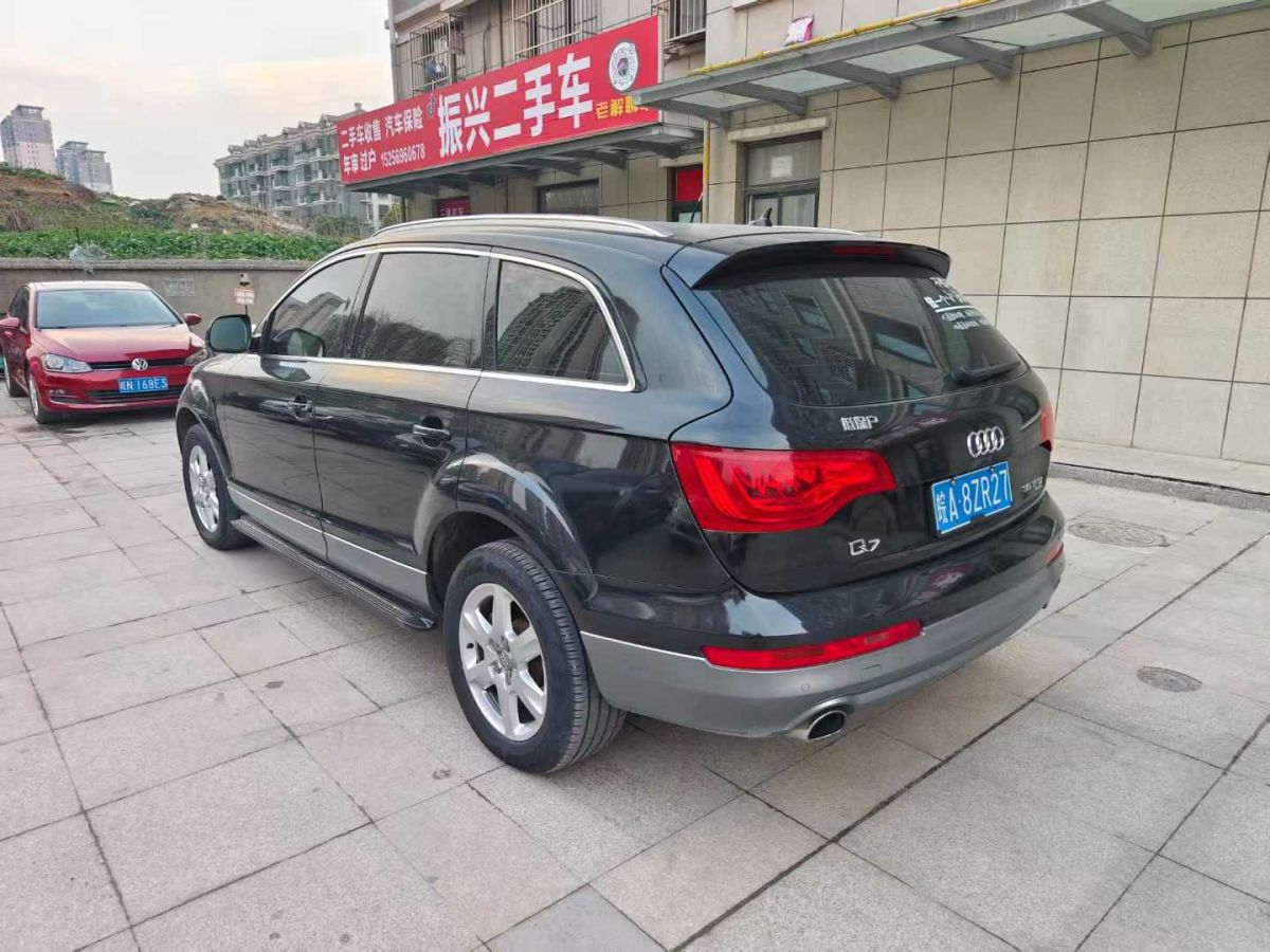 奧迪 奧迪Q7  2013款 Q7 35TFSI quattro 進(jìn)取型圖片