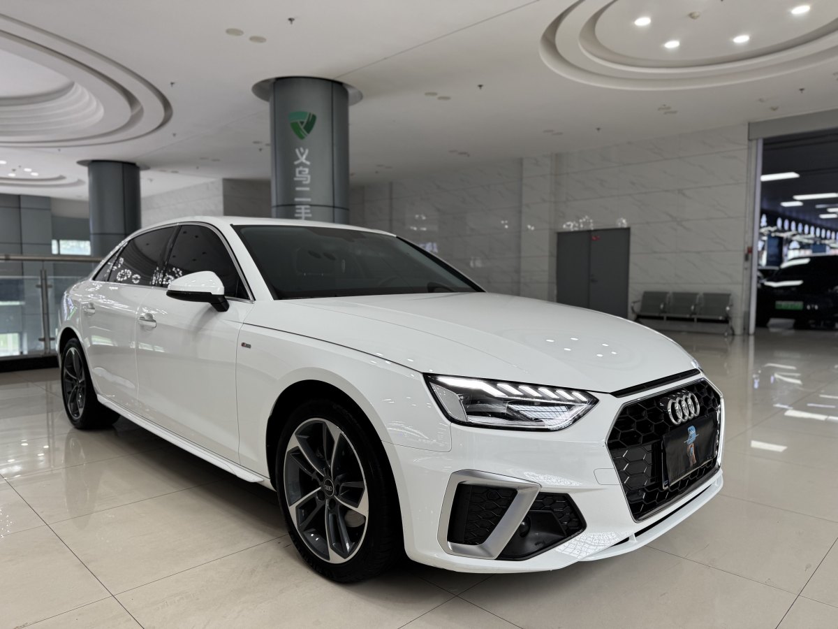 奧迪 奧迪A4L  2023款 40 TFSI 時(shí)尚動感型圖片