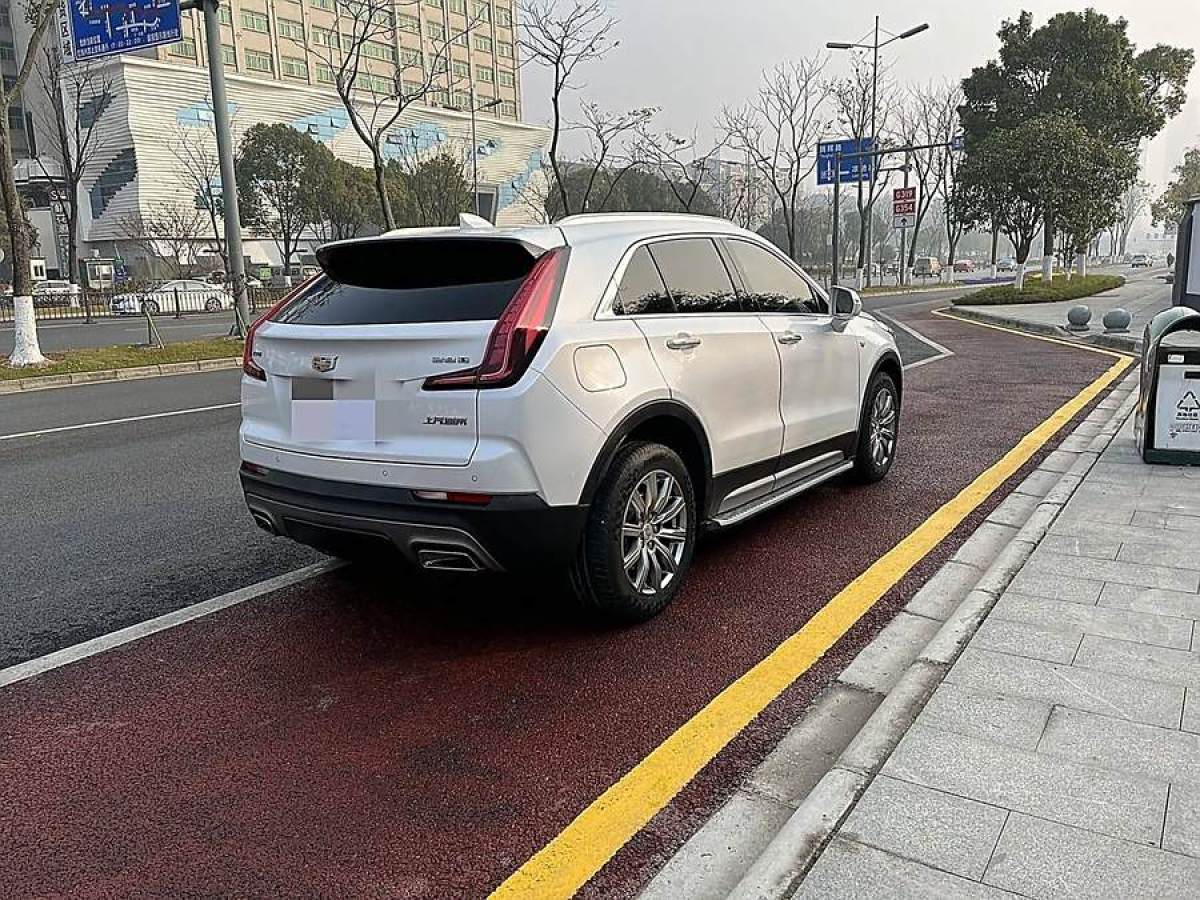 凱迪拉克 XT4  2021款 28T 四驅(qū)領(lǐng)先型圖片