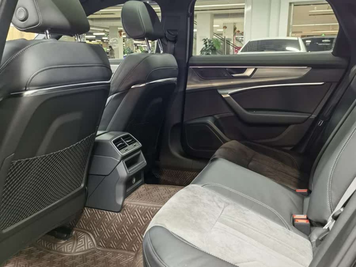奧迪 奧迪A6L  2022款 40 TFSI 豪華動(dòng)感型圖片