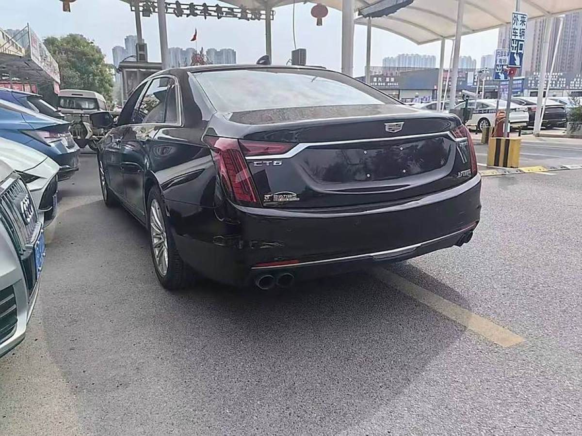 凱迪拉克 CT6  2019款 28T 時(shí)尚型圖片