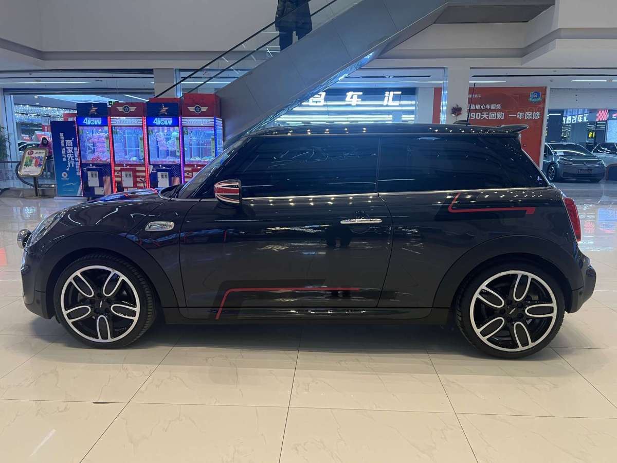 MINI MINI  2021款 2.0T COOPER S 經(jīng)典派圖片