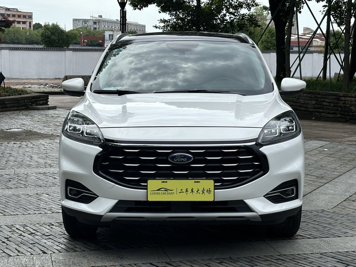 福特 銳際  2024款 EcoBoost 245 兩驅(qū)耀享款圖片
