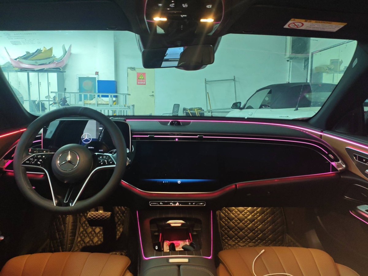 奔馳 奔馳E級(jí)  2024款 E 300 L 時(shí)尚型圖片