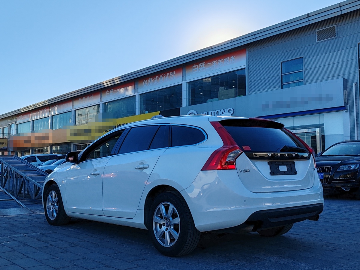 沃爾沃 V60  2013款 T5 智尚版圖片