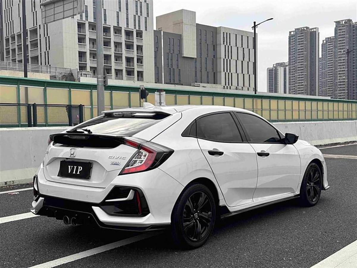 2022年9月本田 思域  2021款 HATCHBACK 220TURBO CVT潮酷控