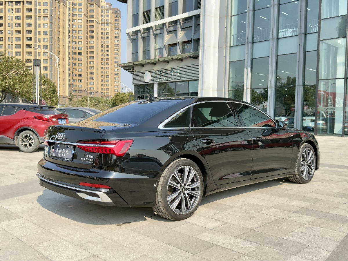 奧迪 奧迪A6L  2024款 45 TFSI quattro 臻選動感型圖片