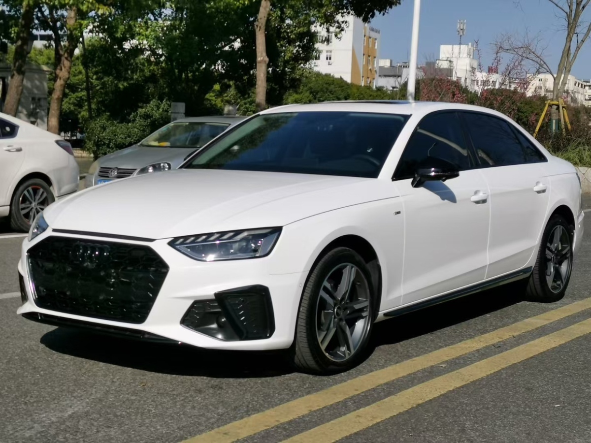 奧迪 奧迪A4L  2022款 40 TFSI 豪華動感型圖片