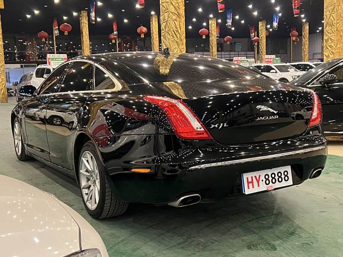 捷豹 XJ  2013款 XJL 2.0T 全景商務(wù)版圖片