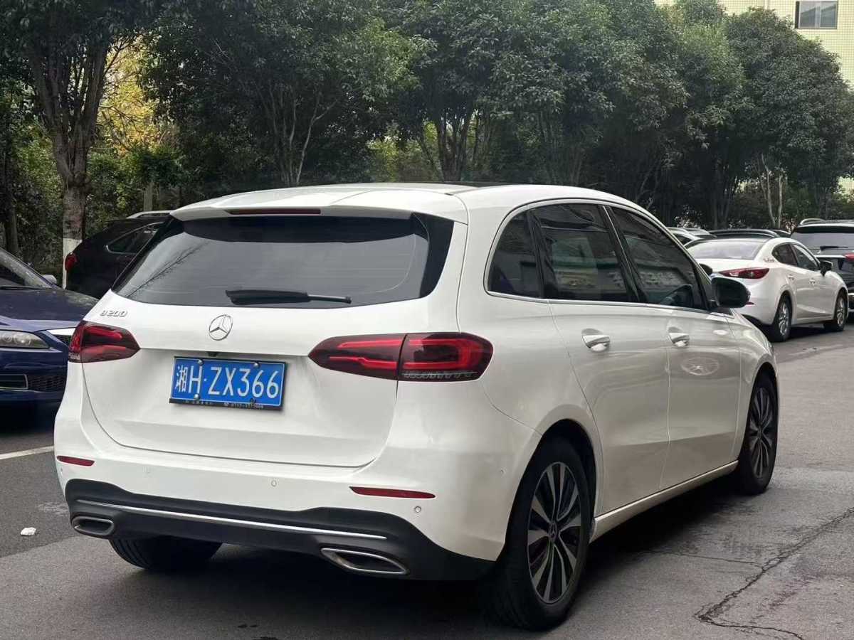 奔驰 奔驰B级  2022款 改款 B 200 动感型图片