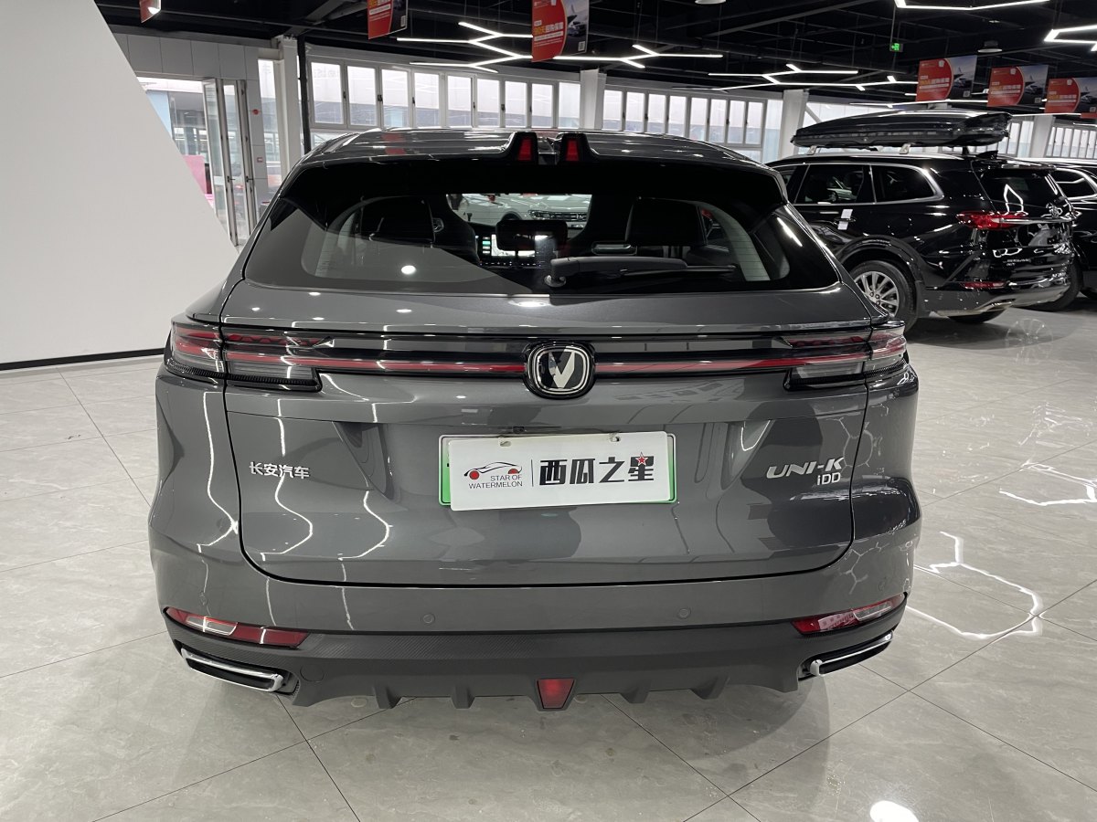 長(zhǎng)安 長(zhǎng)安UNI-K新能源  2023款 智電iDD 1.5T 135km智趣型圖片