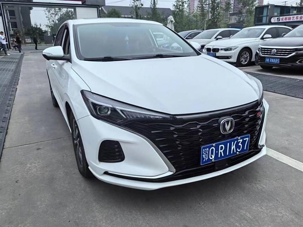 長(zhǎng)安 逸動(dòng)  2021款 PLUS 藍(lán)鯨NE 1.4T GDI DCT旗艦型圖片