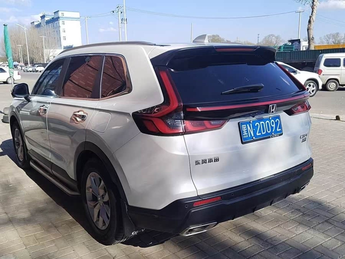 本田 CR-V  2023款 240TURBO 兩驅(qū)鋒尚5座版圖片