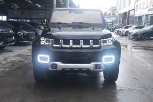 BJ40 北京 2.0T 自動(dòng)四驅(qū)城市獵人版?zhèn)b客型